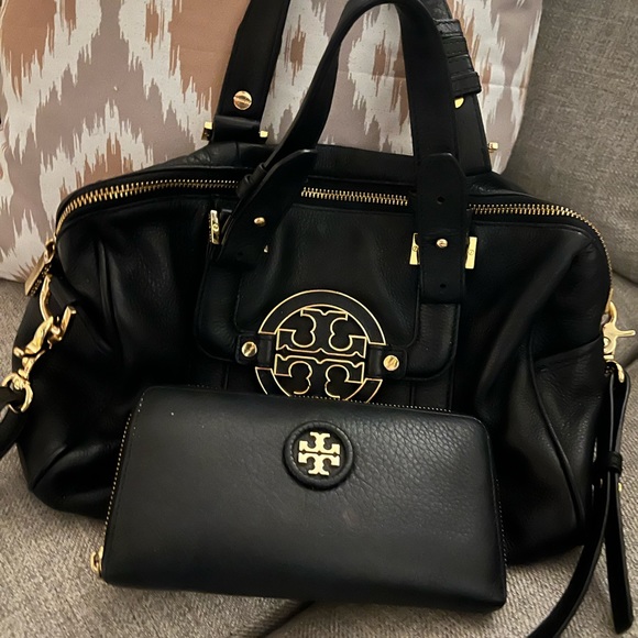 Tory Burch bag and wallet set - Picture 2 of 6